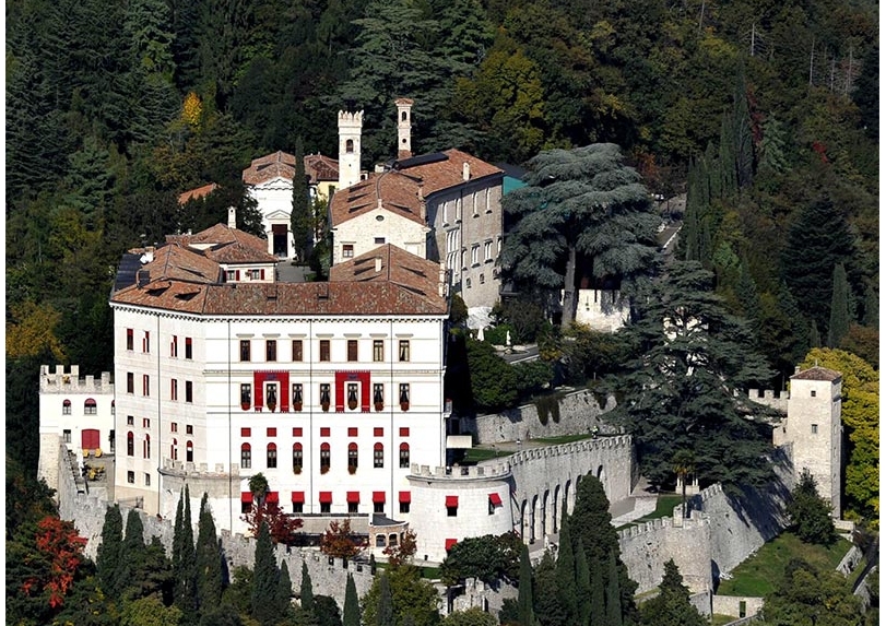 Castel Brando (Hotel)
