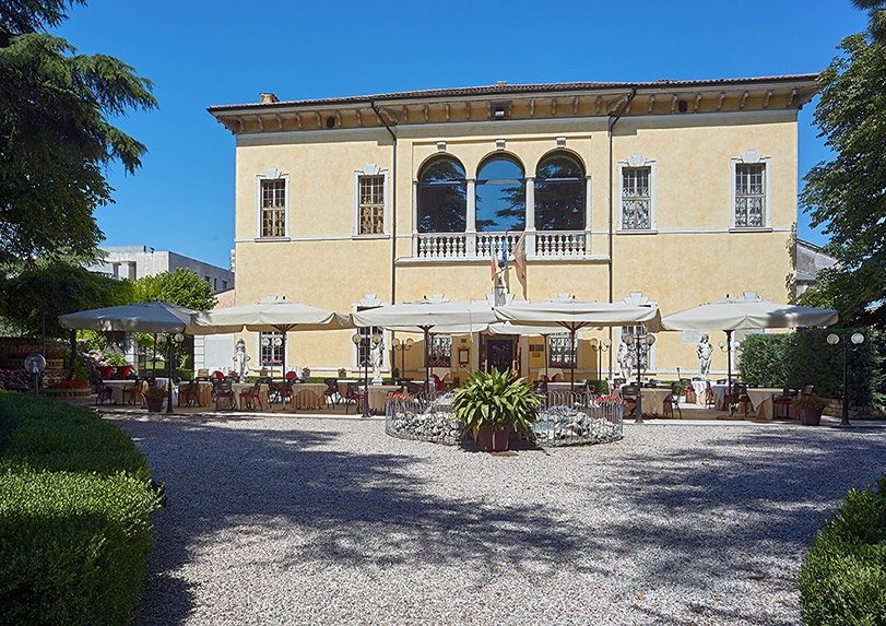 Villa Quaranta Park Hotel (Hotel)